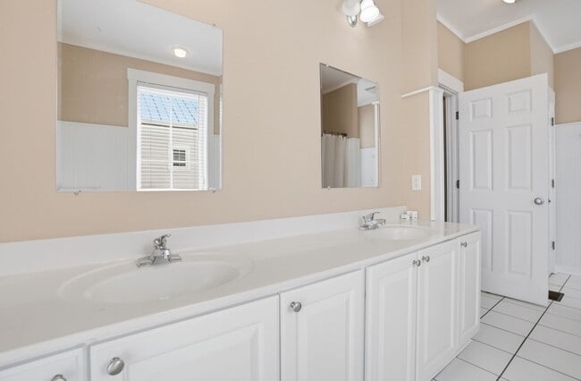 Building Photo - Fully Furnished Home on Tybee Island for Lease!