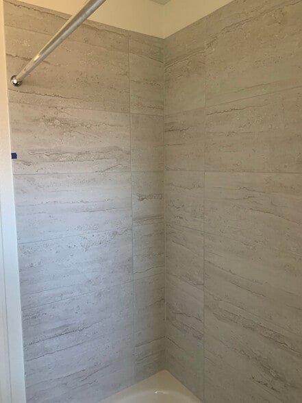 Primary Photo - 113 Petsick Ln