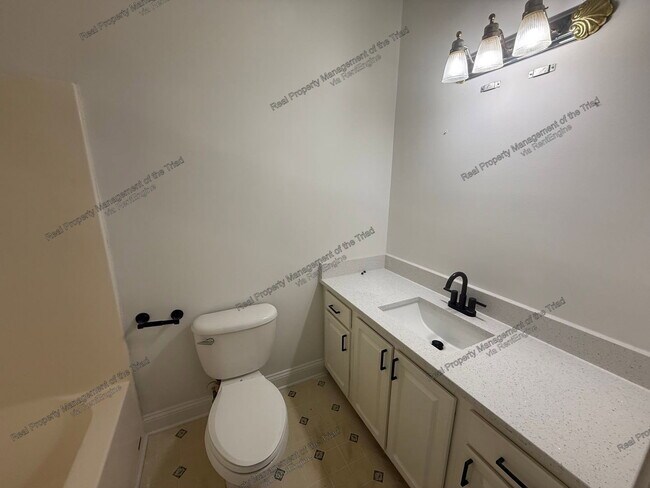 Building Photo - 2200A Eider Ct