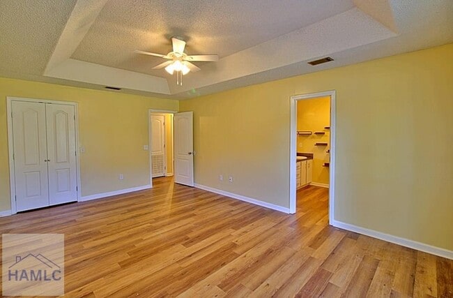 Building Photo - 205 Tempest Ln