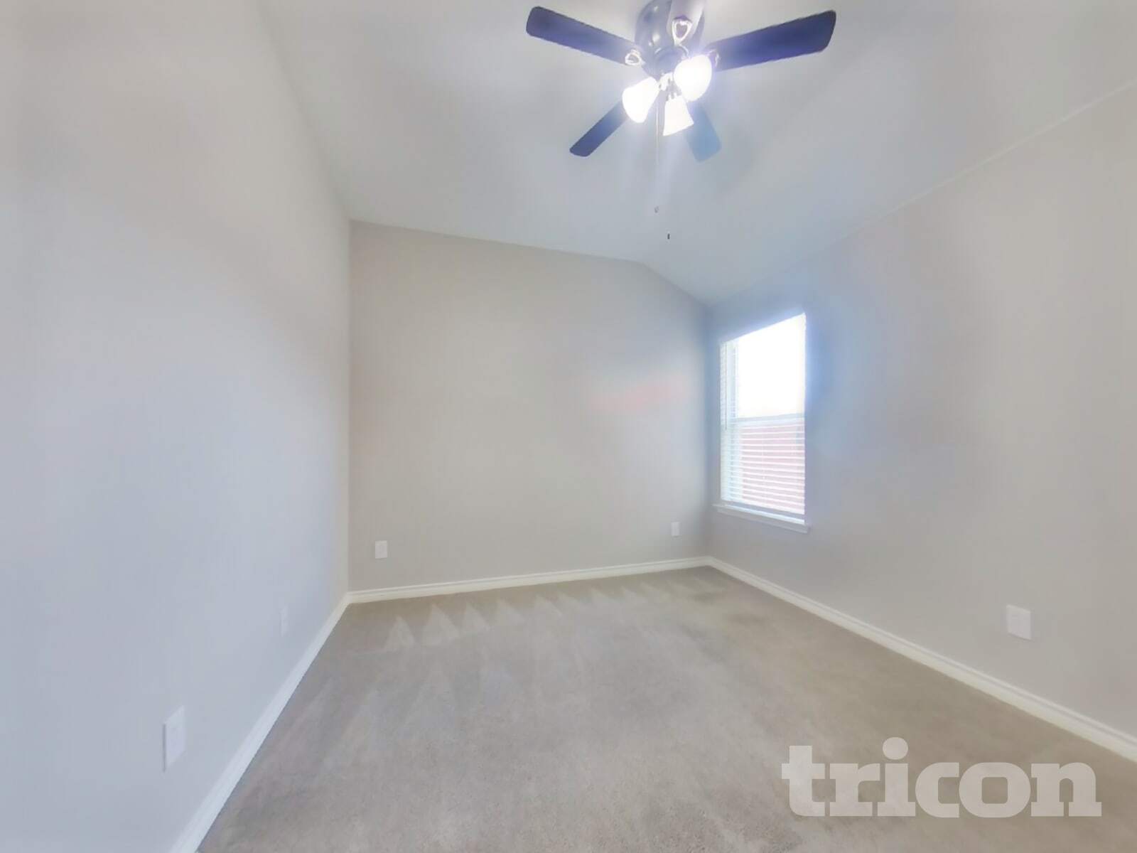 Building Photo - 909 Marist Dr