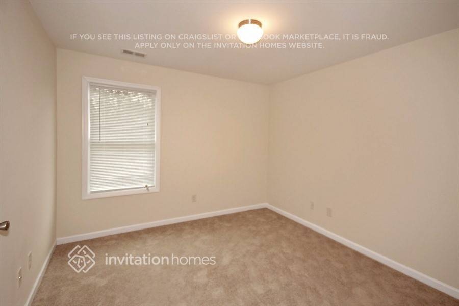 Building Photo - 8123 Brookbend Dr