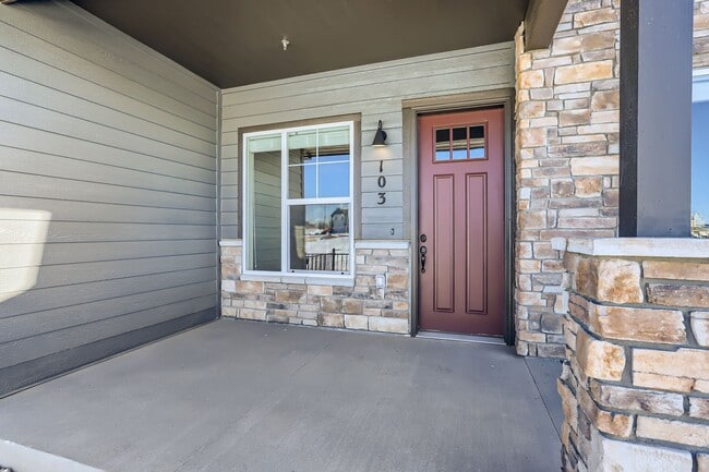 Building Photo - 310 High Point Dr