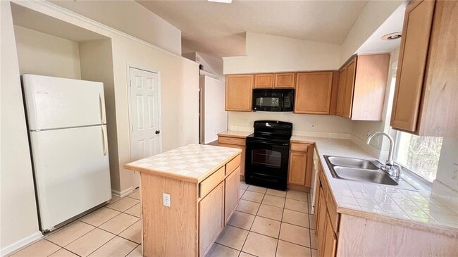 Building Photo - 7373 Mardell Ct