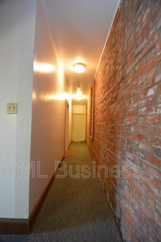 Building Photo - 812 Lafayette Ave