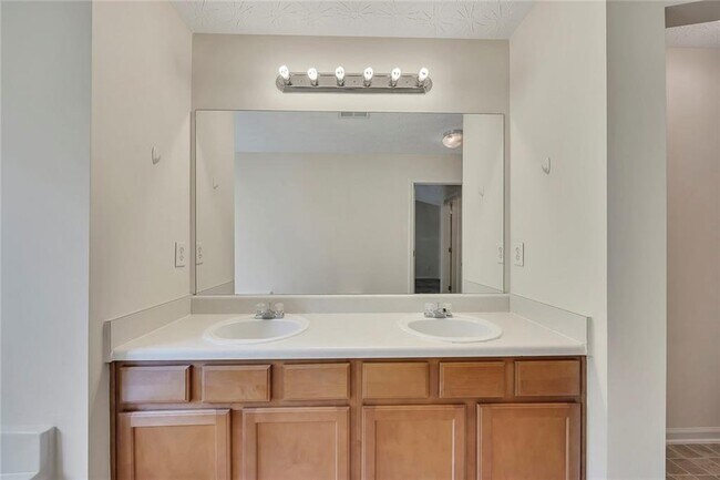Building Photo - 2297 Baker Station Dr