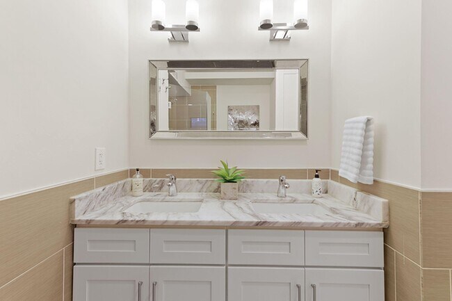 Building Photo - 2140 Wisconsin Ave NW