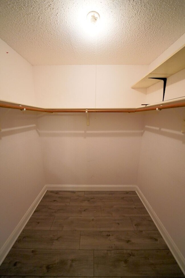 Building Photo - Great Home Near Randolph AFB - Realtor Com...
