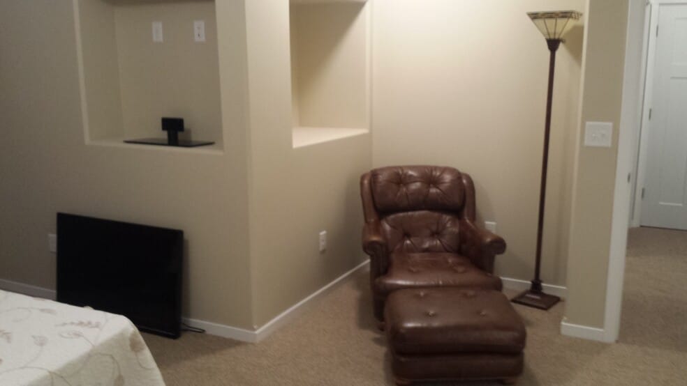 master sitting area - 819 Main St