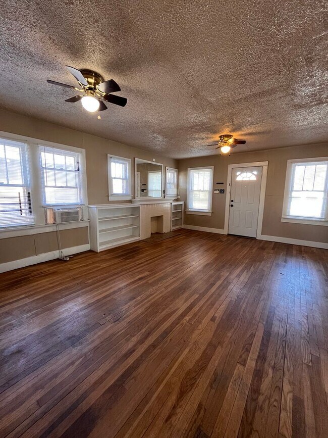 Building Photo - 2121 17th Street