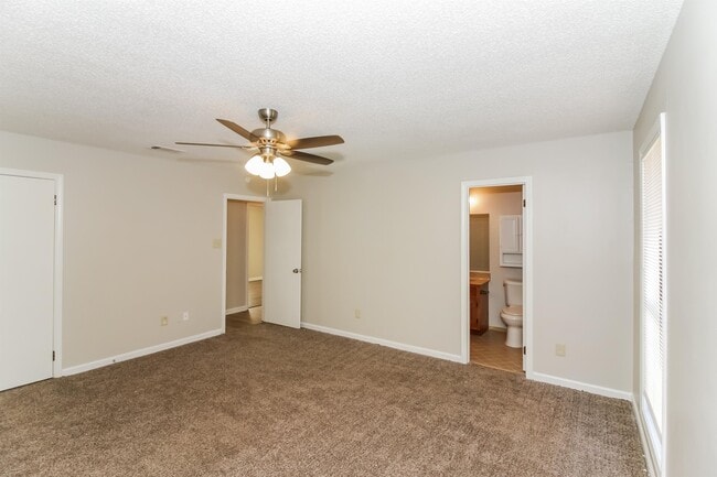 Building Photo - 4240 Water Briar Rd
