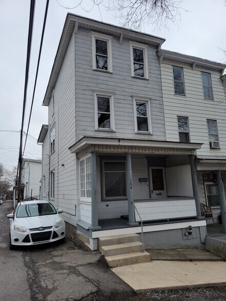 Building Photo - 104 Springgarden St