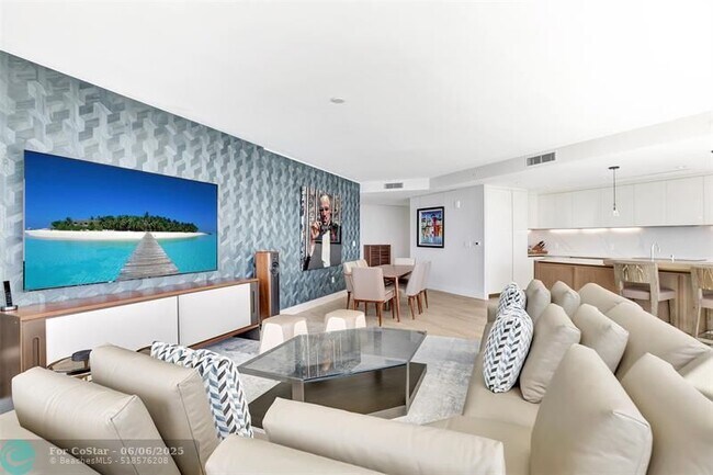 Building Photo - 525 N Fort Lauderdale Beach Blvd