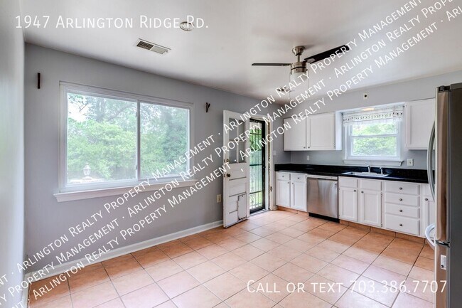 Building Photo - 1947 S Arlington Ridge Rd