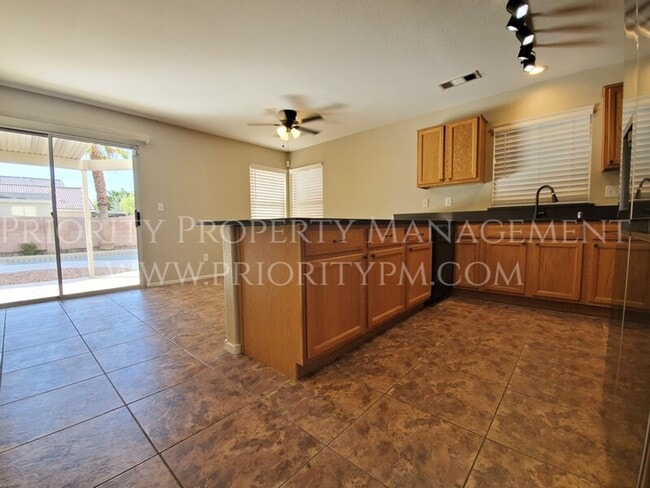 Building Photo - 5749 Typan St