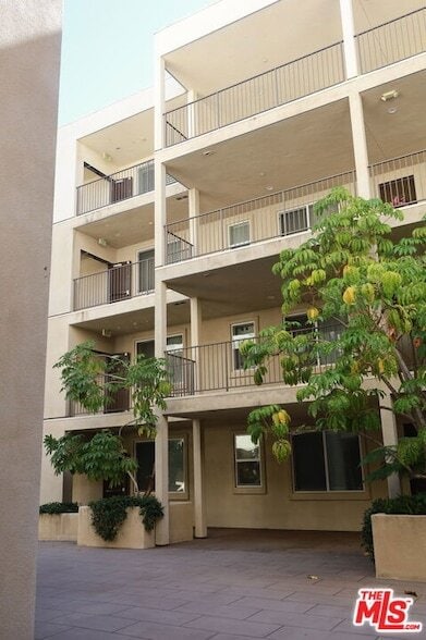 Building Photo - 14412 Killion St