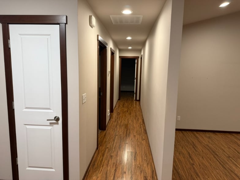 Building Photo - 3501 Springbrook Ln