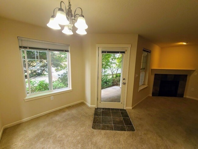 Building Photo - 6298 SW Grand Oaks Dr