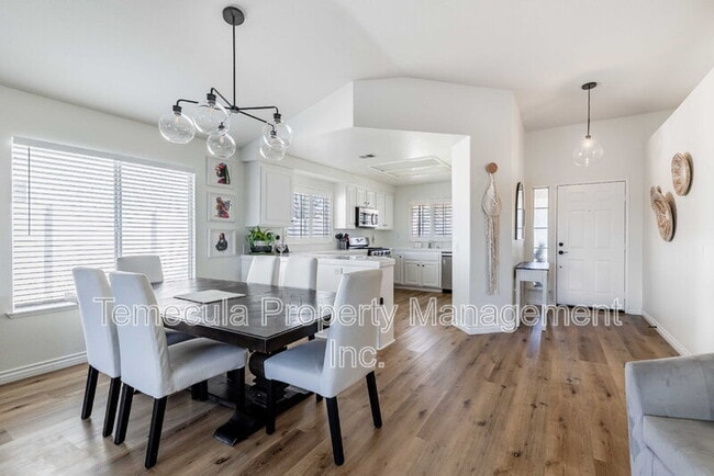 Building Photo - 44773 Rhiannon Way