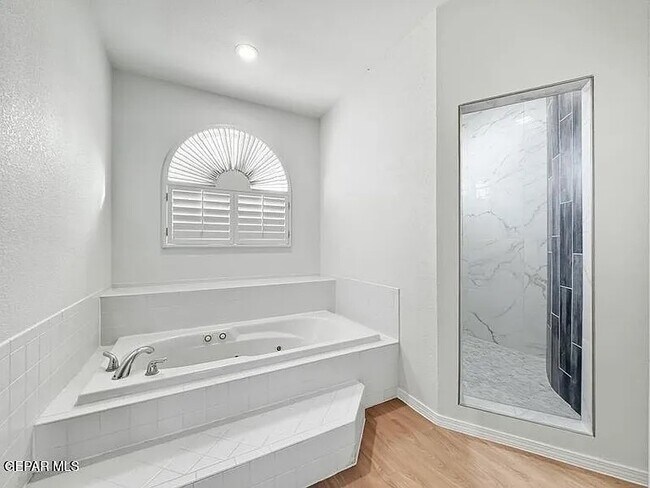 Building Photo - 659 Jeanny Marie Ct