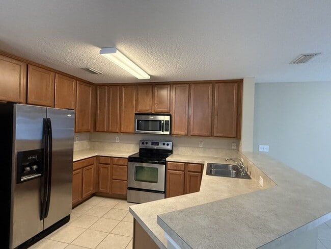 Building Photo - Move-in ready in Fleming Island Plantation