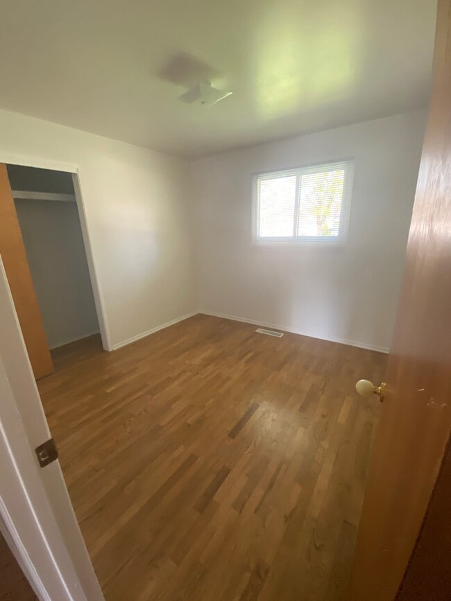 Building Photo - 3634 Roosevelt Cir