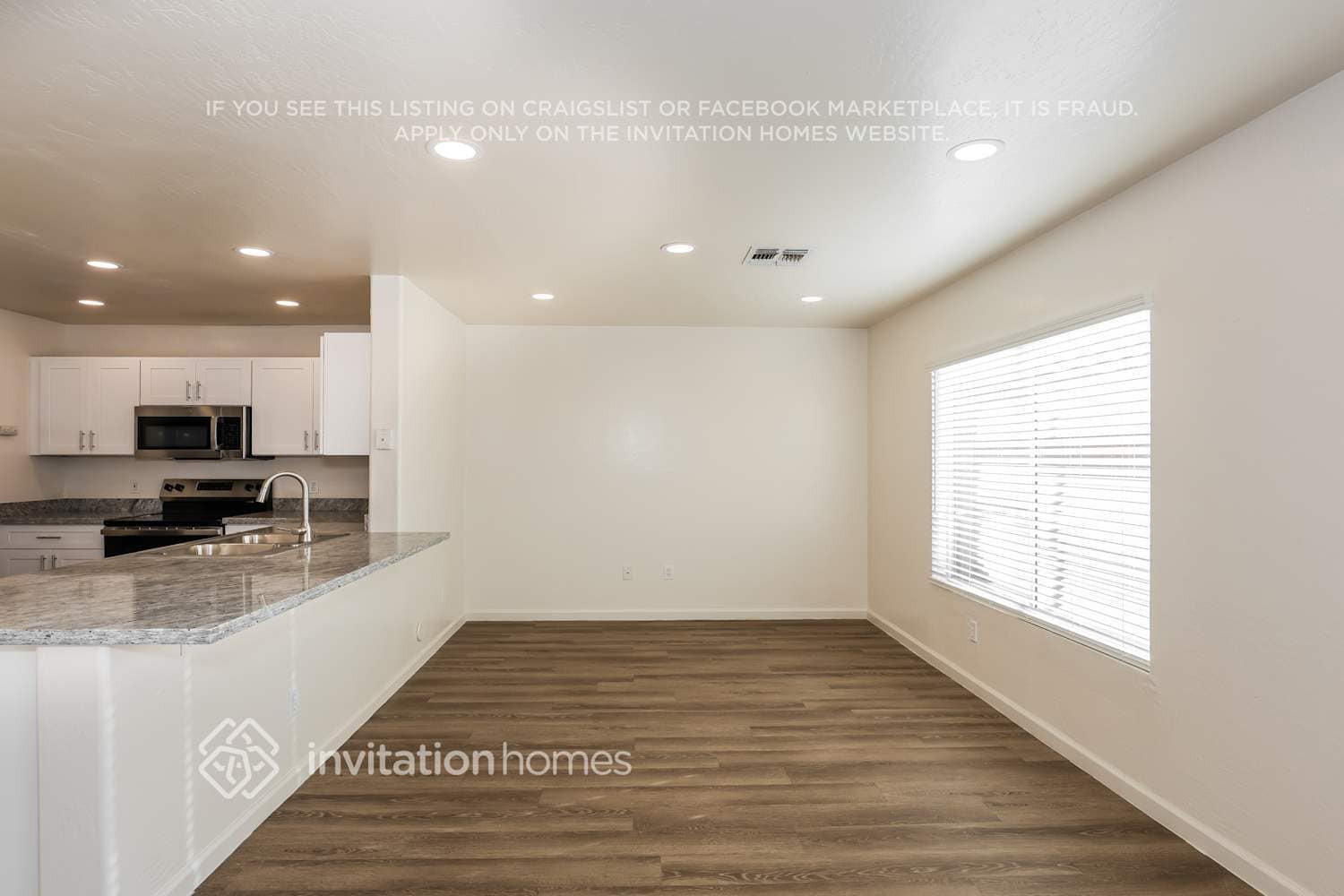 Building Photo - 4210 N 113th Dr