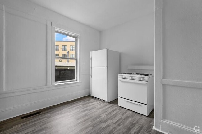 Building Photo - 718 E Pearson St