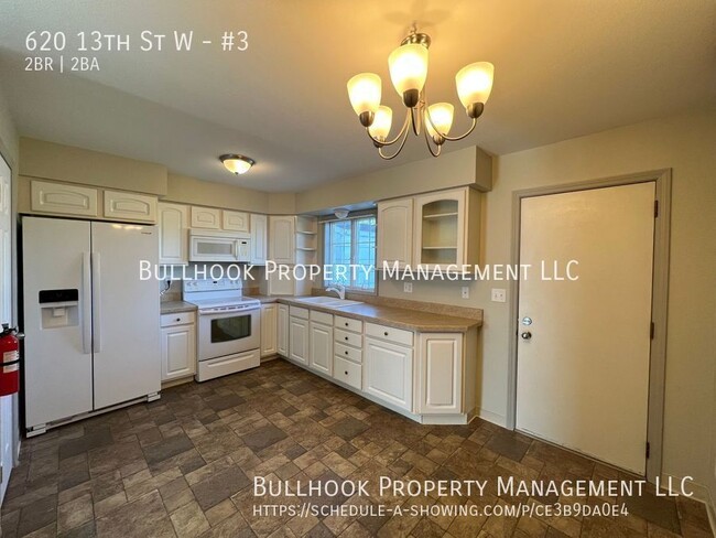 Building Photo - Move in Special - $300 off first FULL mont...