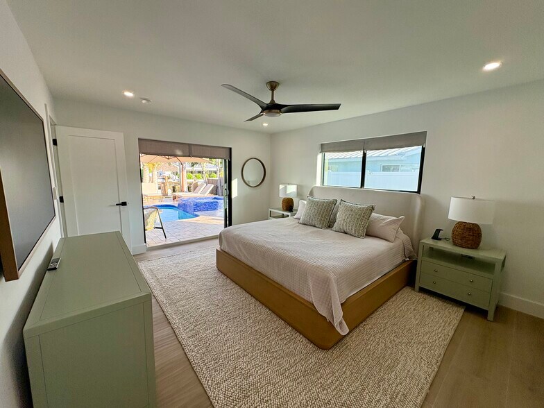 Building Photo - 4440 NE 26th Ave