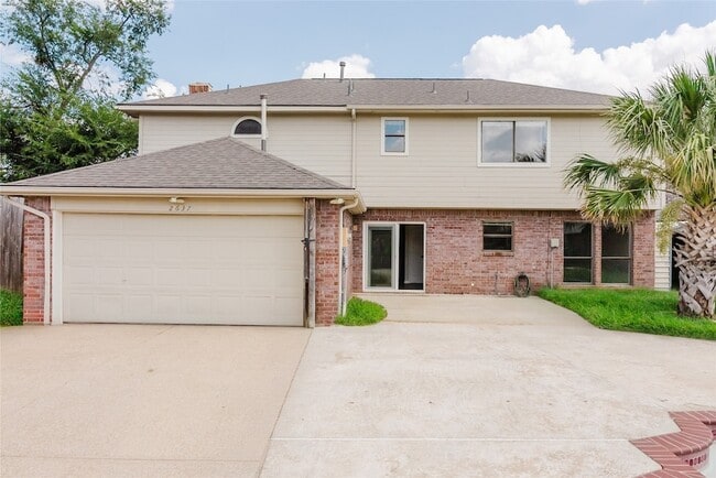 Building Photo - 2637 Austin Dr