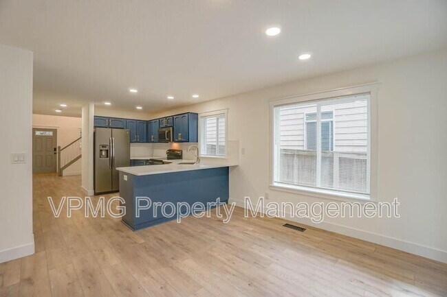 Building Photo - 423 NW 153rd St