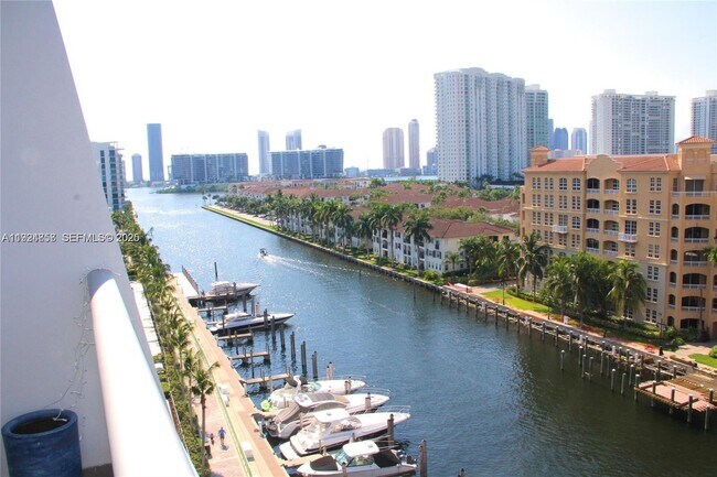 Building Photo - 2950 NE 188th St