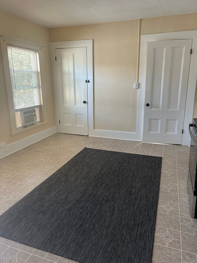 Building Photo - 200 Norfolk St