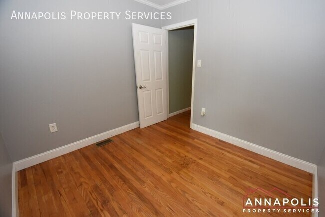 Building Photo - 1229 Blue Ridge Pl