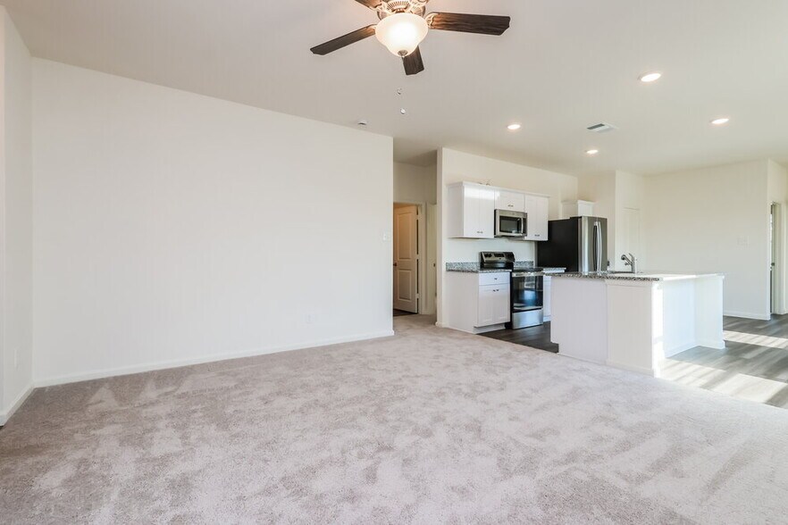 Building Photo - 15310 Abella Dr