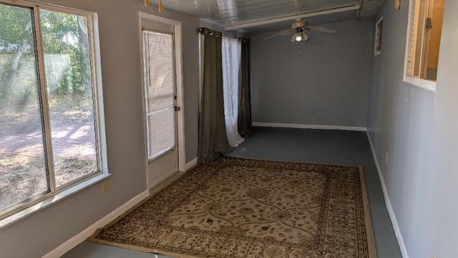 Building Photo - 10951 SW 86th Terrace