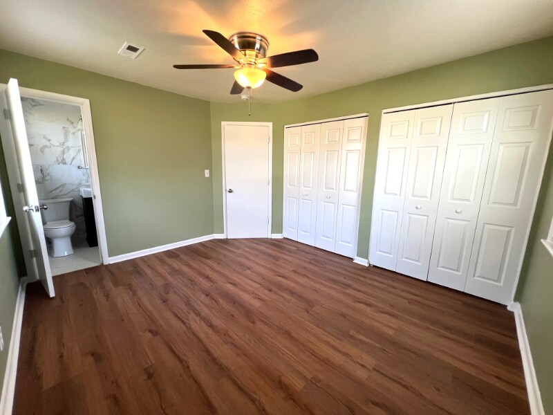 Building Photo - 3004 Sheddan Dr