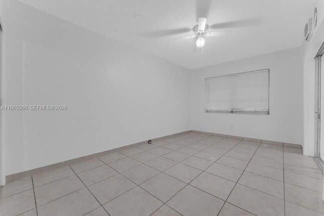 Building Photo - 5831 Taylor St