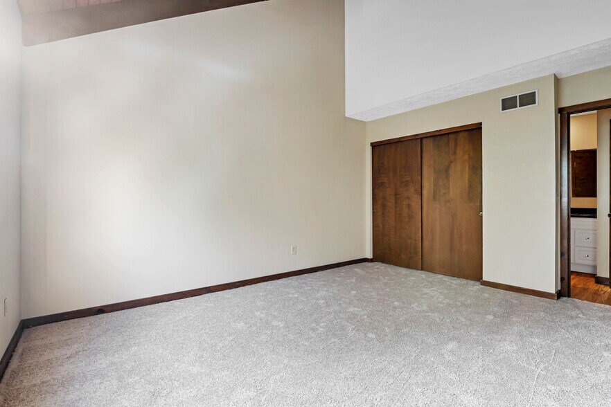 Building Photo - 2991 Cranston Dr