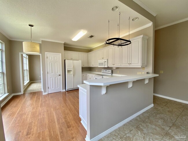Building Photo - 4114 Oak Pointe Dr
