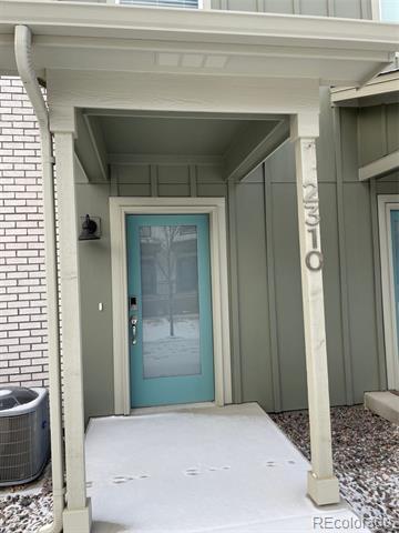 Building Photo - 2310 Shoshone Pl