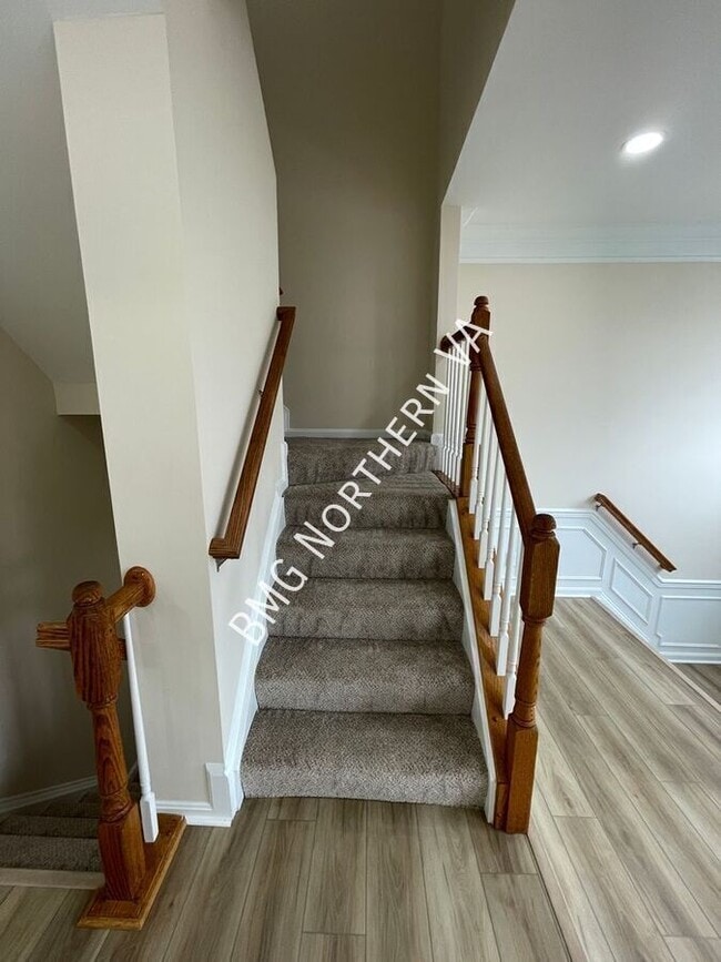 Building Photo - 22525 Maison Carree Square