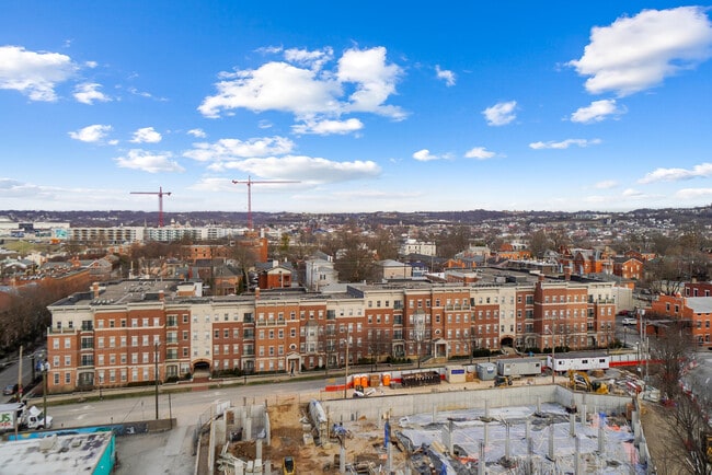 Building Photo - 1 Roebling Wy
