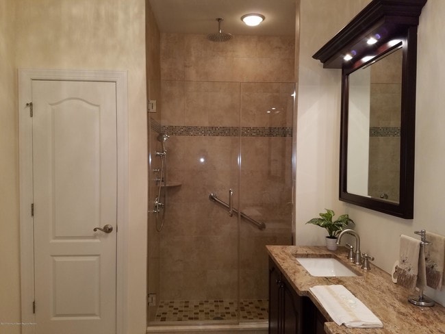 Building Photo - 12 Cindy Ct