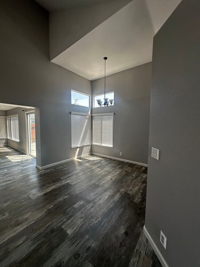 Building Photo - 4517 Park Rose Cir