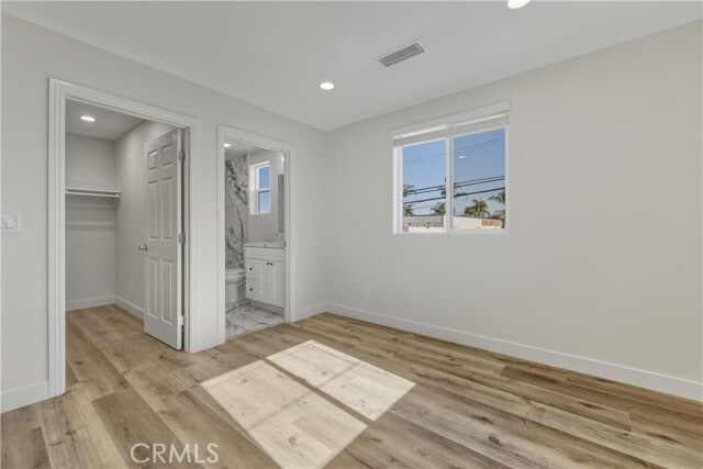 Building Photo - 1916 Cedar Ave