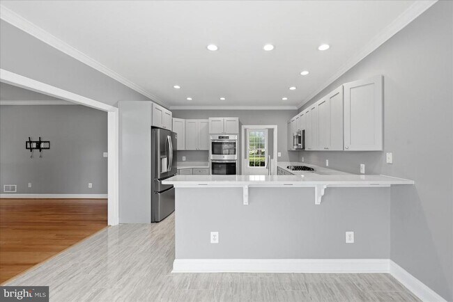 Building Photo - 104 Bramble Ct
