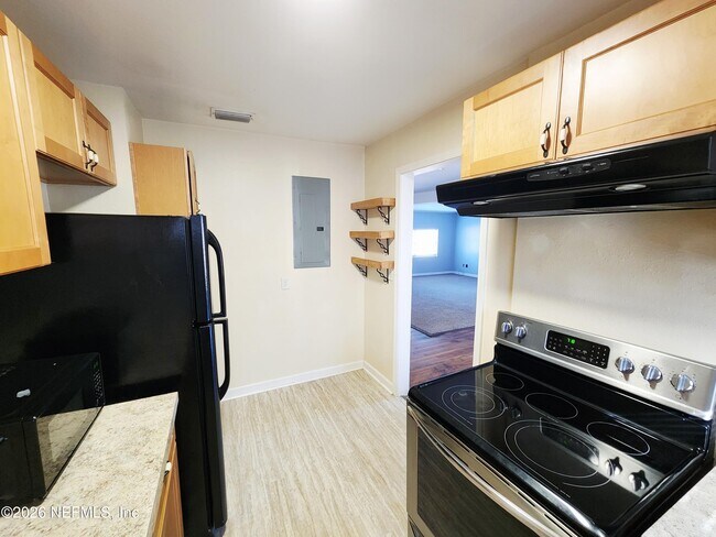 Building Photo - 2358 Broward Rd