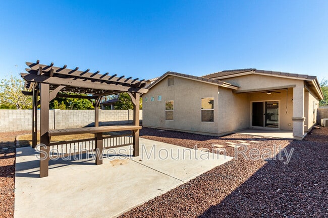 Building Photo - 41540 N Jacaranda Ct